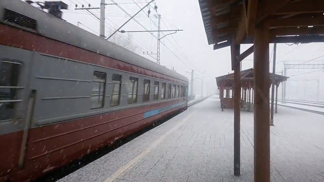 ЧС7-230 с вагоном путеизмеритель смотреть онлайн