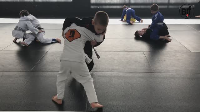 BJJ OPEN MAT for KIDS - открытый ковер по джиу-джитсу для детей! смотреть онлайн