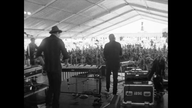 BEHIND THE WALLS: Blake Mills "When I Paint My Masterpiece" ~ Newport Folk Festival 2015 смотреть онлайн