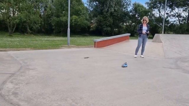 WPL D22 / wpl d32 rc car upgraded - faster - wuling mini ev смотреть онлайн