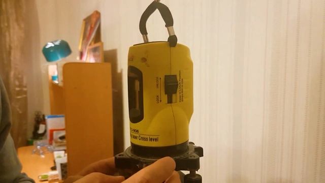 Как повесить картину дома. Простые шаги и что для этого нужно. смотреть онлайн