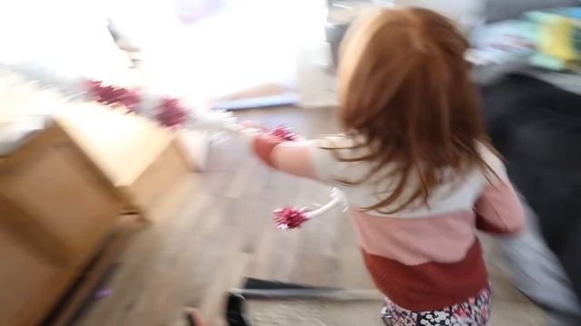 Living at PiRATE iSLAND ?️ Fish for breakfast and morning routine feeding dinosaurs with Adley смотреть онлайн