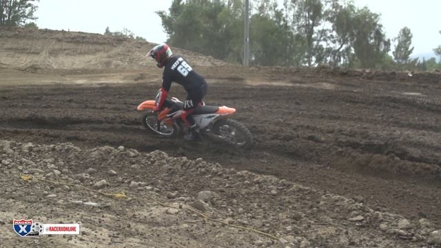 2021 KTM 450 SX-F Bike Intro | Racer X Films смотреть онлайн