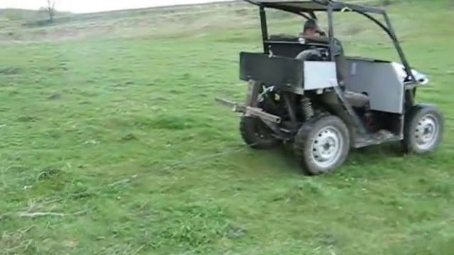 Самодельный минитрактор тянет Homemade tractor pulling смотреть онлайн