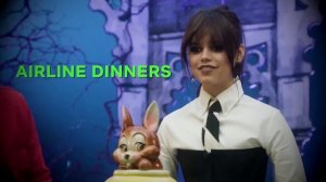 УЭНСДЕЙ: Дженна Ортеги, Эмма Майерс и Хантер Дуэн говорят с Любопытной Банкой с Печеньем