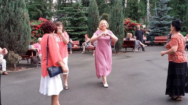 Будь со мной всегда ты рядом!??/Танцы в парке Горького Харьков июнь 2021 смотреть онлайн