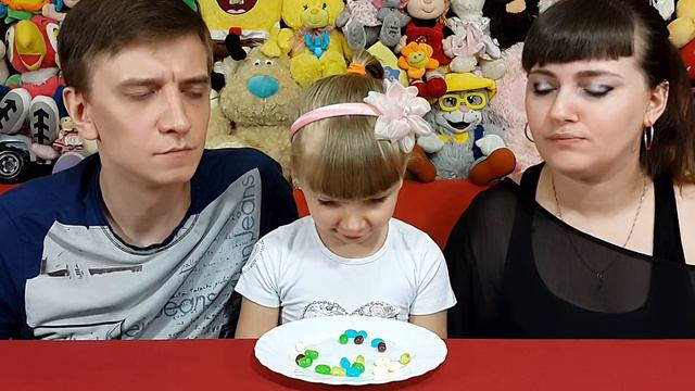 ★ БИН БУЗЛД ЧЕЛЛЕНДЖ ★ Кушаем самые (не)вкусные конфеты в мире!-) Bean Boozled Challenge смотреть онлайн
