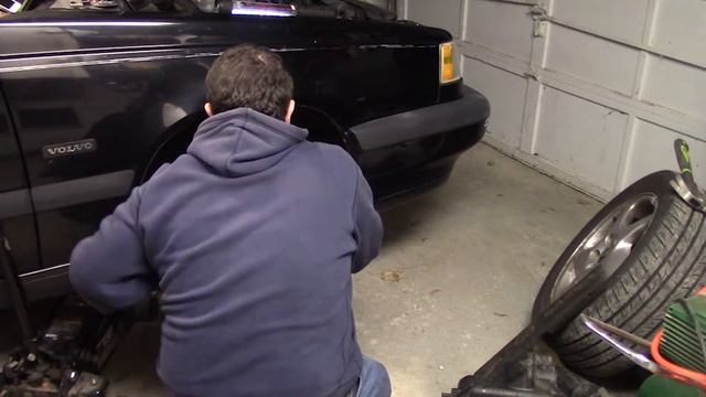 Volvo 850 Turbo - Timing Belt Part 1 - $500 Car Challenge смотреть онлайн