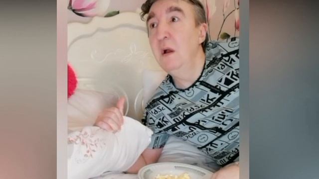 (+18)КРИНЖ ТИК ТОК COMPILATION # ЖЕНА ОРЁТ КОГДА Я ЖРУ В КРОВАТИ! смотреть онлайн