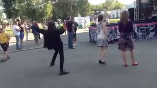 Дискотека-танец смотреть онлайн