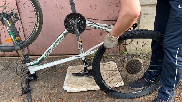 Замена задней покрышки и камеры, на велосипеде. смотреть онлайн