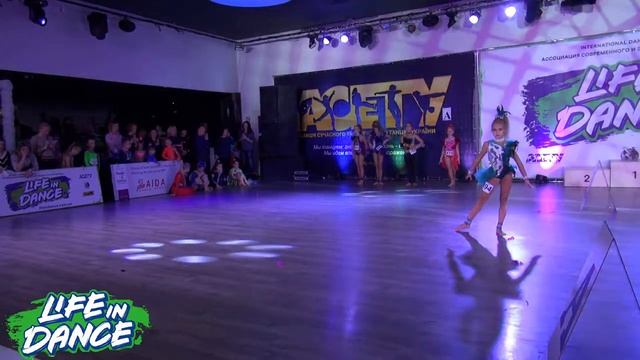 1.12.17..пл.А, ч.19…«LIFE IN DANCE»…Современные танцы, г.Киев смотреть онлайн