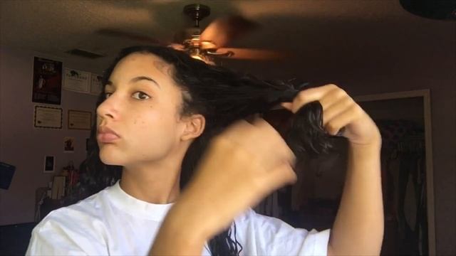 IS AUSSIE MIRACLE CURLS WORTH THE HYPE ?