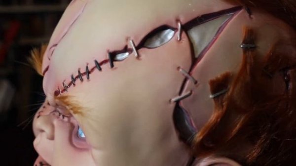 NECA Bride of Chucky CHUCKY DOLL Unboxing & Review