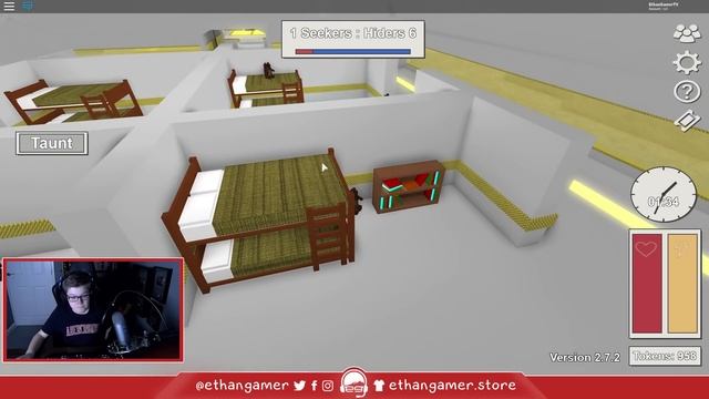 Hiding as a Teddy Bear in Roblox Blox Hunt! смотреть онлайн