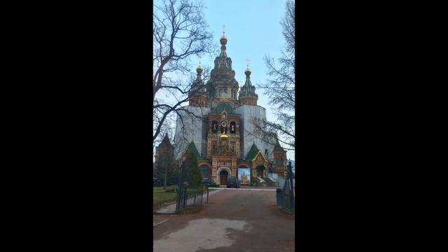 Собор Петра и Павла, парк Александрия и Готическая часовня. смотреть онлайн