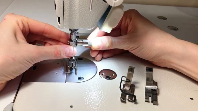 Адаптер для смены лапок на промышленной швейной машине или как быстро сменить лапку на промке смотреть онлайн
