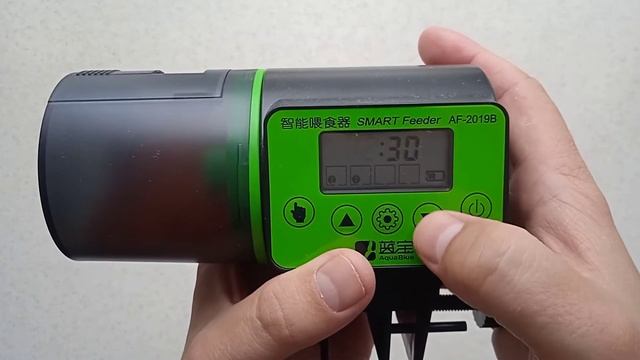 Автоматическая кормушка для рыбок Smart Feeder AF 2019B смотреть онлайн