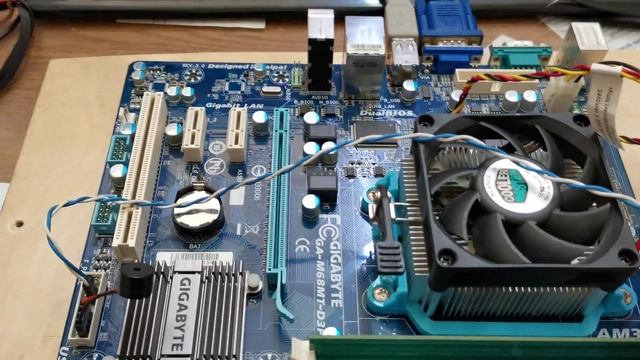 Диагностика материнской платы Gigabyte Ga-m68mt-d3p на сокете АМ3. смотреть онлайн