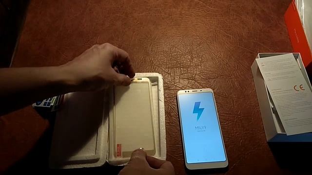 Распаковка Xiaomi Redmi 5 Plus /unpacking Xiaomi Redmi 5 Plus