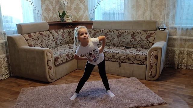 Разминка для детей"Лариска'',веселая физкультура,игры с детьми,детские песни. смотреть онлайн