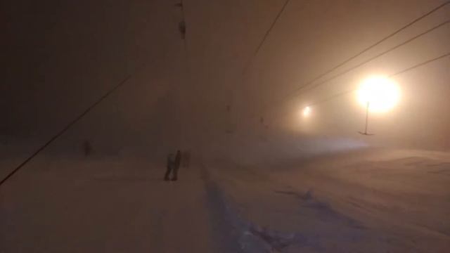 Хвалынск 1 января 2021 года. Вечерние виды снятые во время подъёма на горнолыжную трассу . смотреть онлайн