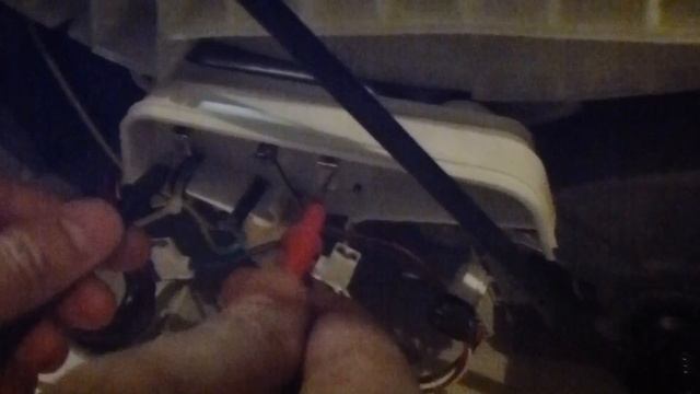 БЮДЖЕТНАЯ замена тэна в стиральной машине, проверка с помощью мультиметра (часть 1) смотреть онлайн