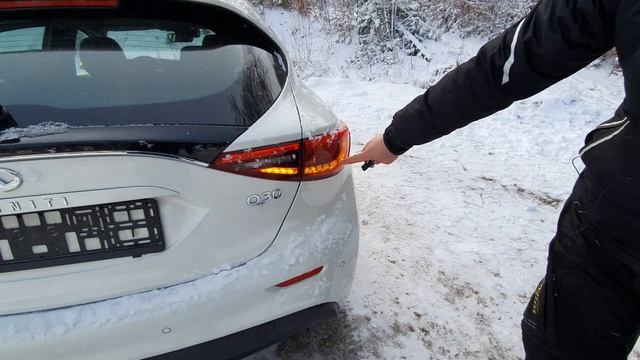 Essai Infiniti Q30 - Un japonais né en Europe смотреть онлайн