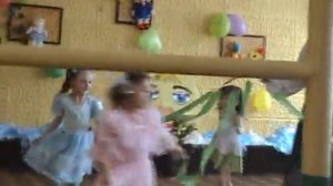 Танец с лентами Весна 2009