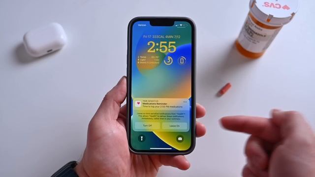 How To Track Medications with iOS 16 & Apple Watch смотреть онлайн