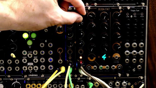 ST Modular - DRUM (3HP 808 and FM Drum Module) смотреть онлайн