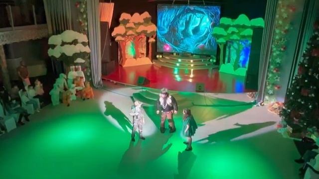 Новогодняя сказка «приключения Вити и Маши…» Когалым, МЦ «МЕТРО» Арт-Праздник смотреть онлайн