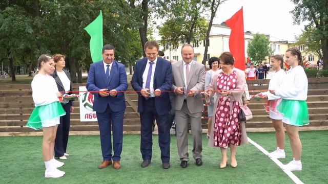 День футбольных знаний. В областях открылись новые поля. смотреть онлайн