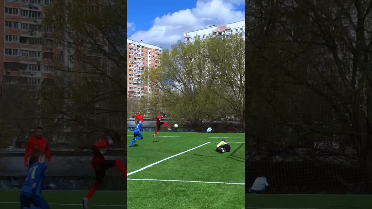 Раздали "лилии" от души... #спартак #футбол #спартакмосква #спартакюниор #fcsm смотреть онлайн