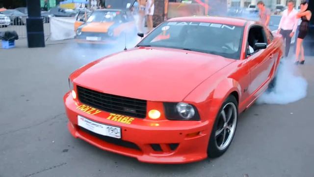 Пошалил на АвтоЭкзотике2013 (АЭ2013). Ford Mustang GT Saleen s 281 смотреть онлайн