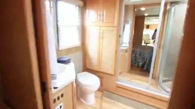 2008 Fleetwood Bounder 38F Int