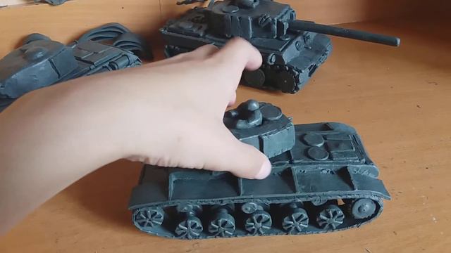 Танк КВ 1 из пластилина