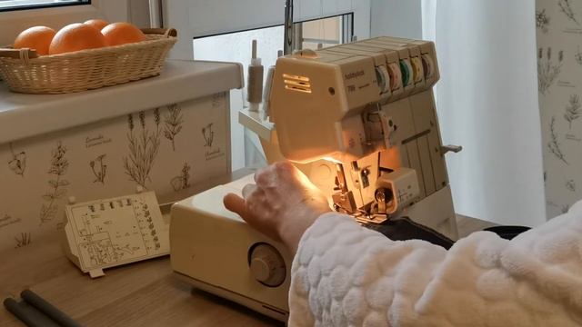 Коверлок PFAFF 799 -2 смотреть онлайн