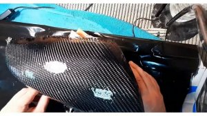 Ламинация карбоном  Зеркал  первое нанесение смолы часть 3