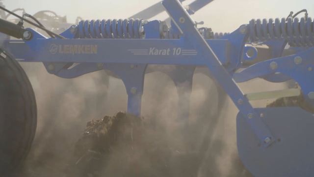 LEMKEN's Karat 10 cultivator redefines efficiency смотреть онлайн