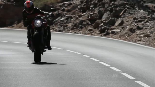 2014 Ducati Monster 1200 S First Ride - MotoUSA смотреть онлайн