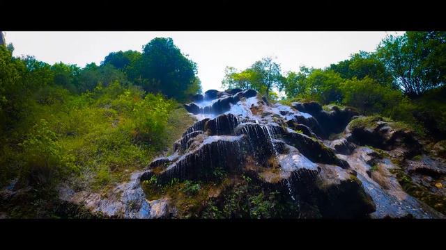 Umbrella Waterfall - A Film by Jawahir Hussain Mir смотреть онлайн