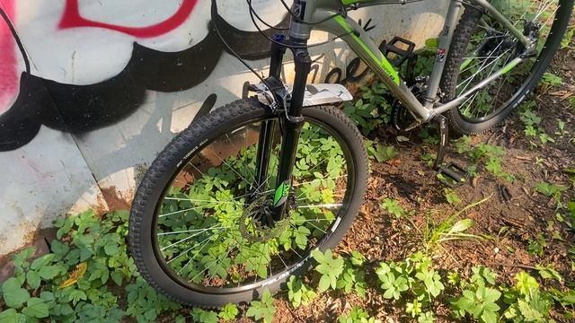 О велосипеде Stinger graphite evo 27.5 смотреть онлайн