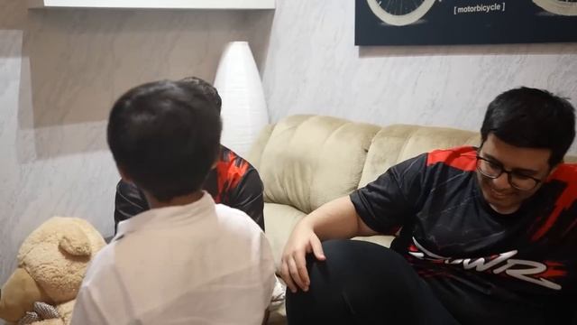 مقلبت العيال ودخلت أخوي التوأم في فلة باور و انصدموا ?! ( ردة فعلهم ?!؟؟ ) смотреть онлайн