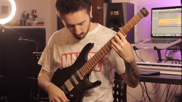 IBANEZ HEADLESS GUITAR Q54-BKF (Crunch tones) смотреть онлайн