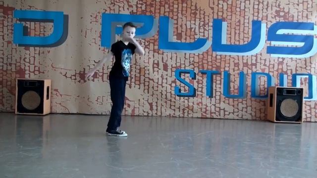 Максим Першин. Брейк данс, фристайл (dплюс-промо) смотреть онлайн