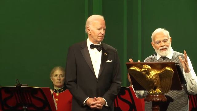 PM Modi, President Biden raise the toast at the State Dinner hosted at the White House смотреть онлайн