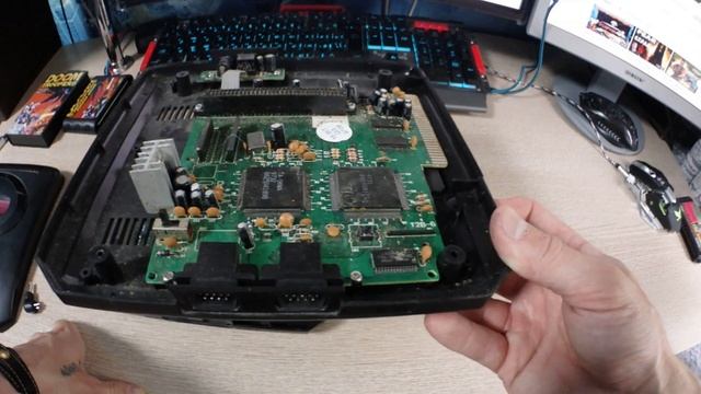 Sega Mega Drive 2-Япония ► Сравнение Двух Приставок Оригинал или Новодел смотреть онлайн