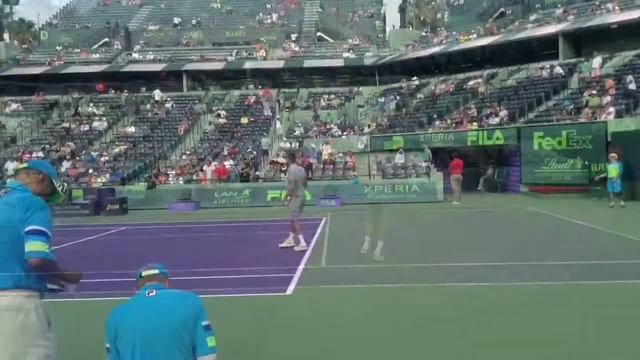 Sony Open Tennis 2013: Tsonga (Warm up before the match) смотреть онлайн