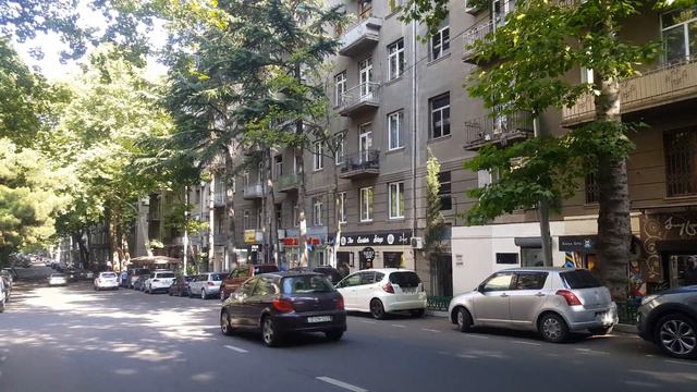 Tbilisi 11.07.2018. Vake (Kavsadze Str. - Abashidze Str. - Chavchavadze Str.)